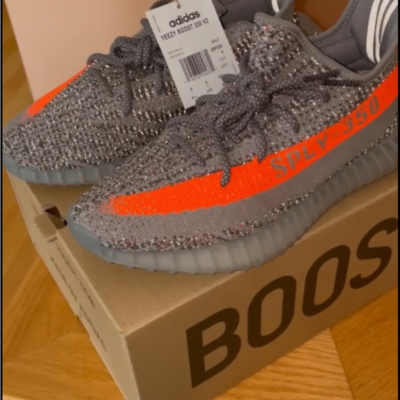 Brand New Yeezy Beluga V2 Reflective Size 9.5 US - Picture 5 of 5